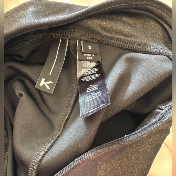 NWOT Koral Lustrous Infinity HR Legging Sold Out Size: Small inseam 25” - Picture 11 of 16